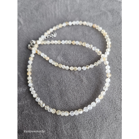 Naszyjnik z kamieni cytrynu -bogactwo